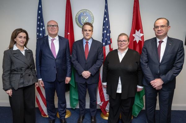 وفد أردني يزور واشنطن لبحث الاستثمار في الطاقة والغاز والتعدين