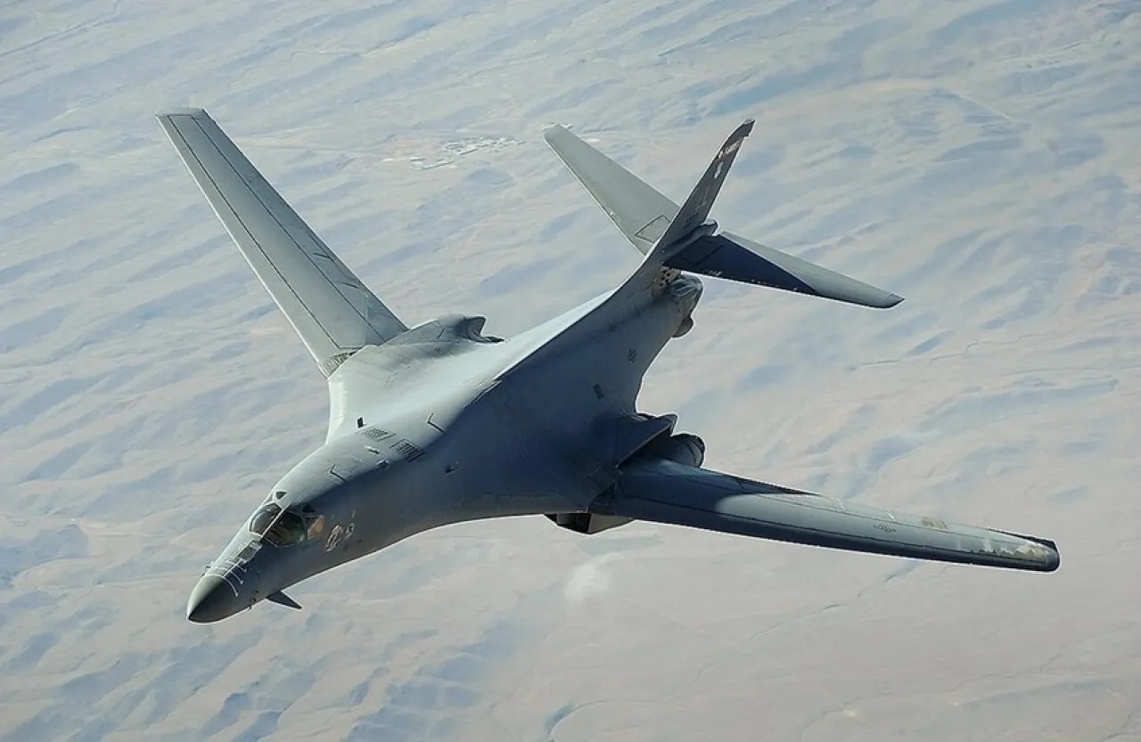 لأول مرة .. قاذفات أمريكية B-1 تقلع من بريطانيا لضرب إيران في تصعيد نوعي للحرب