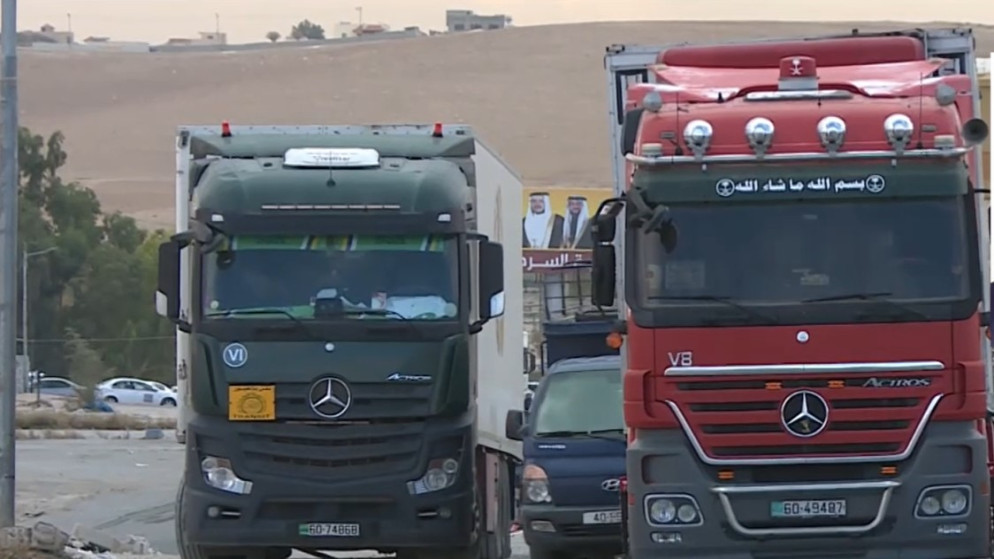 اعتداءات على شاحنات أردنية بعد قرار السماح بعبورها إلى سوريا