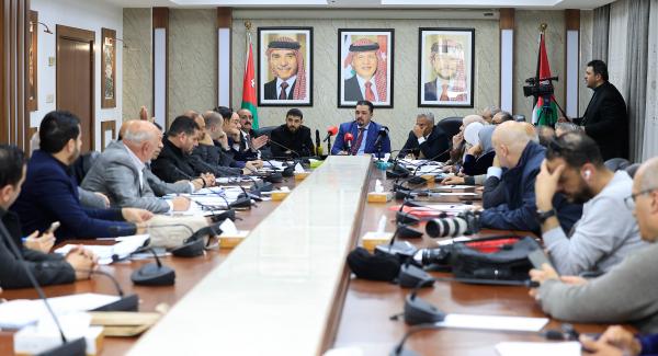 العمل النيابية تشرع بحوار وطني حول مشروع قانون الضمان