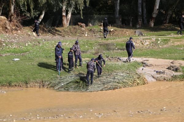 العثور على جثة طفل من جنسية عربية داخل مجرى سيل في المفرق