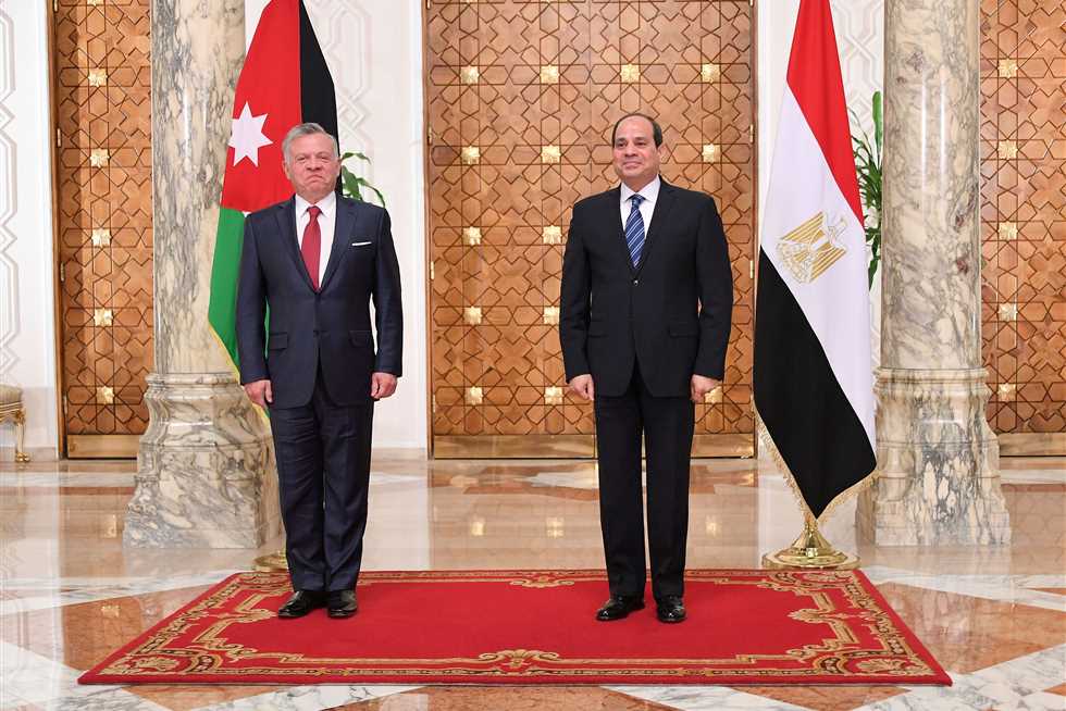 الملك والسيسي يبحثان خطورة الاعتداءات وضرورة خفض التصعيد