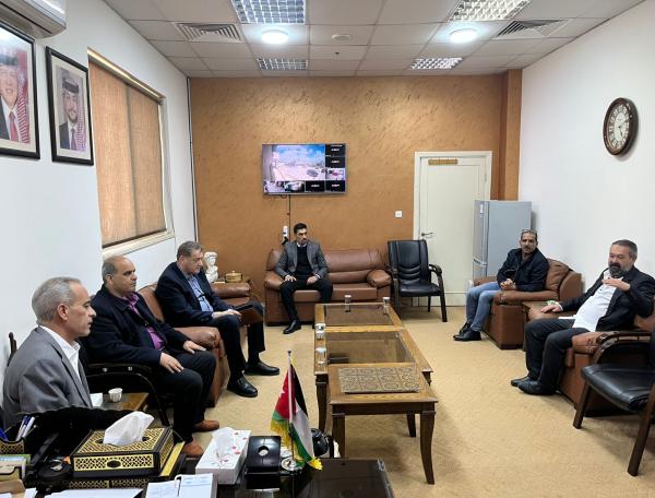 محافظ إربد يزور مديرية ثقافتها