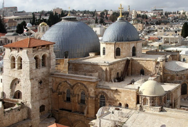 المركزي الأرثوذكسي: ضغوط أردنية ودولية أدت لإعادة فتح كنيسة القيامة