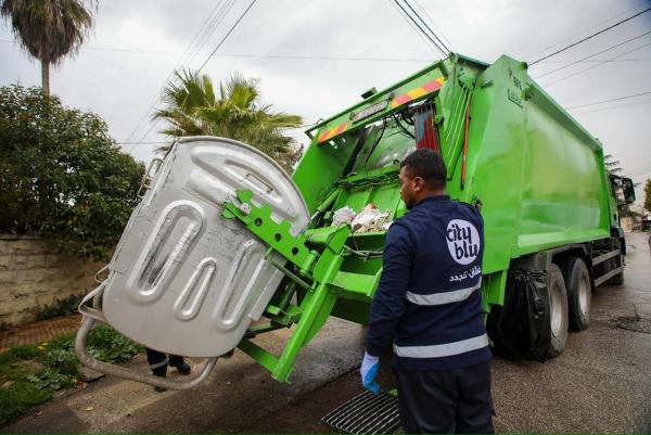 الأمانة: بدء أولى مراحل جمع ونقل النفايات عبر الشركات المزودة للخدمة