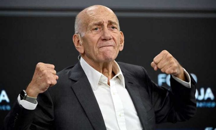 أولمرت: اليهود يرتكبون جرائم ضد الإنسانية وتطهيرا عرقيا بالضفة