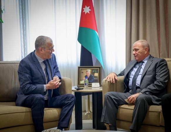 نائب رئيس مجلس النواب يلتقي السفير الجزائري