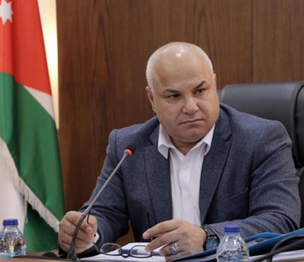 خبير يرد على البكار: انتهى زمن الاكتواري والقرار للذكاء الاصطناعي