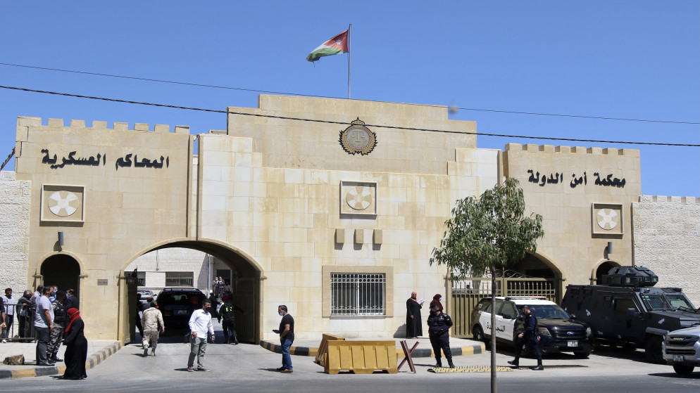 الحبس 20 عاما لـ 5 اشخاص و25 عاما لـ 4 اشخاص بقضايا مخدرات