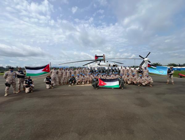 قوة الطائرات العامودية الأردنية تحتفل بيوم العلم في الكونغو