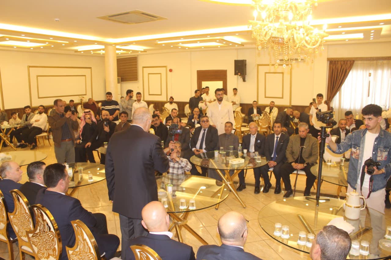 البدارين وحداد أنسباء .. الفريق الروضان طلب ورئيس الوزراء السابق بشر الخصاونة أعطى 