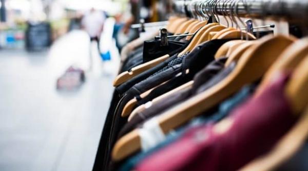 نقيب تجار الألبسة: عيد الأضحى سيكون خاليا من الطرود البريدية