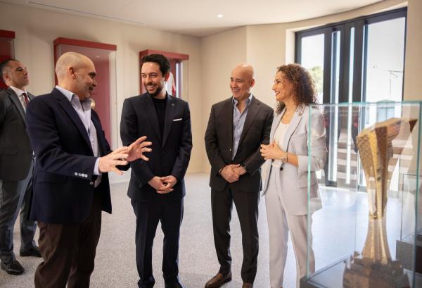 ولي العهد يترأس اجتماعاً باتحاد الكرة ويوجه بإعادة إطلاق مراكز الأمير علي للواعدين