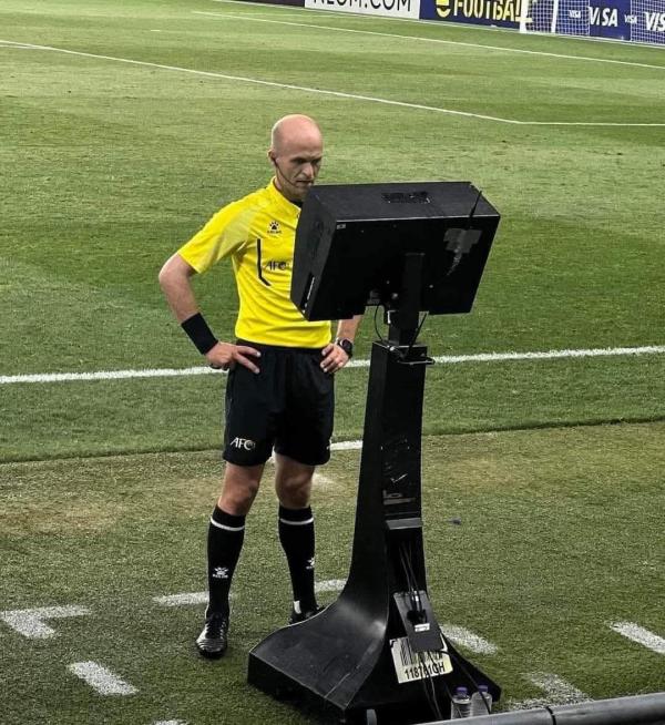 خبير تحكيمي: تطبيق 