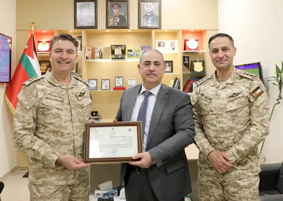 معهد اللغات العسكري يحصل على ترخيص رسمي لمزاولة أعمال الترجمة