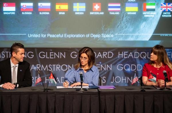 قعوار توقع في ناسا .. الأردن ينضم رسمياً لاتفاقات تعنى باستكشاف الفضاء