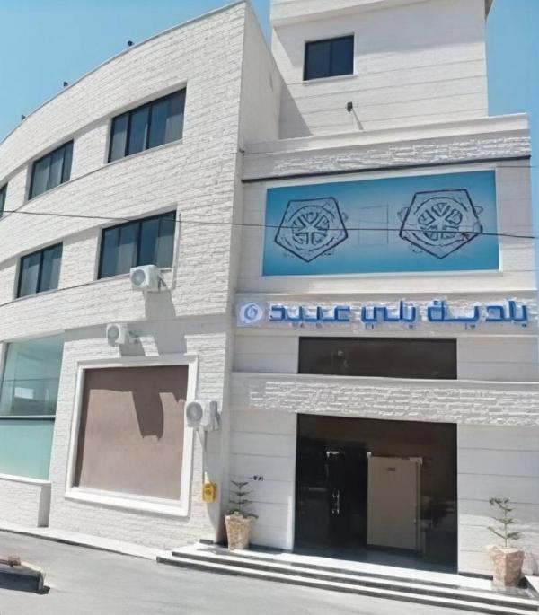 بلدية بني عبيد: خطة للارتقاء بمستوى الخدمات وتعبيد الطرق