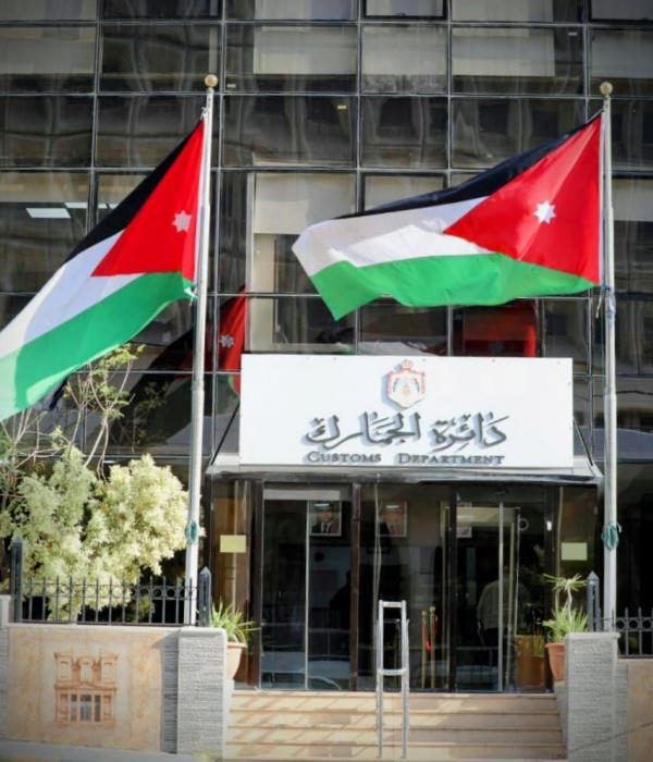 ضبط 60 ألف لتر ديزل مهرب و4 آلاف لتر مشروبات كحولية و4 آلاف كروز دخان