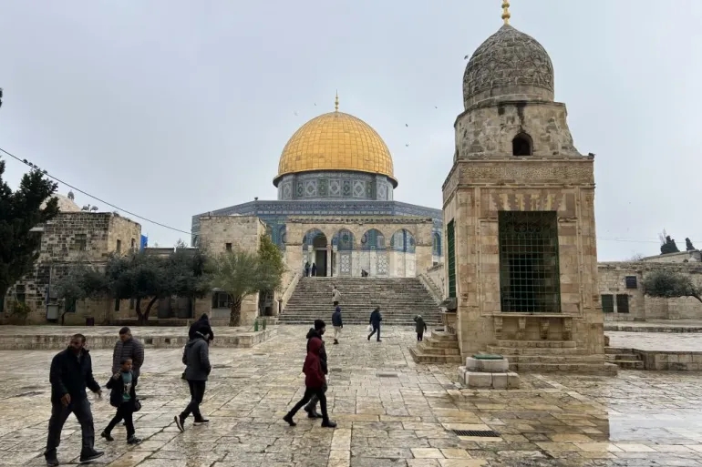 محافظة القدس تحذر من 
