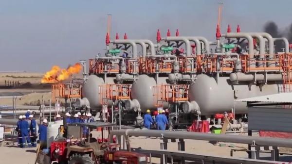 العراق يبدأ تشغيل خط جديد لتصدير النفط خلال شهر