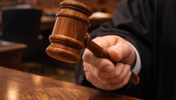 مدعي عام الجنايات يوقف المتهم بهتك عرض 3 أحداث 15 يوماً
