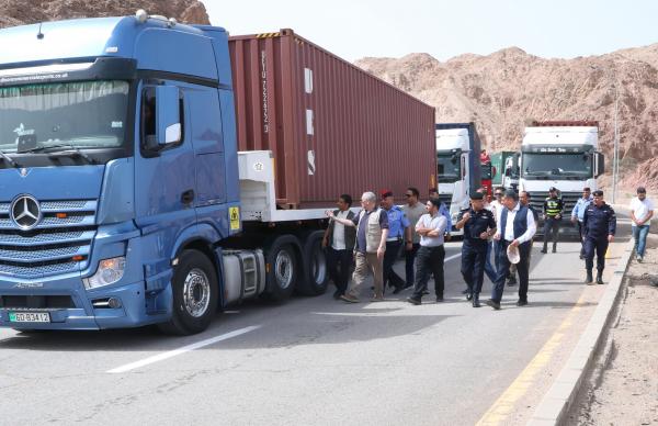 افتتاح طريق الحاويات الخلفي في العقبة لتعزيز حركة الشحن والسلامة المرورية