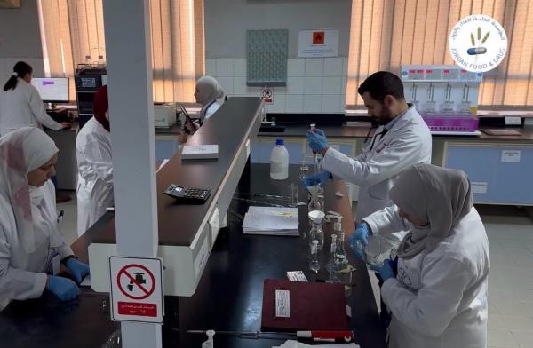 تجديد اعتماد مختبر الرقابة الدوائية في المؤسسة العامة للغذاء والدواء