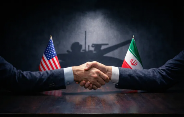 مسؤول أميركي: واشنطن وطهران توصلتا لاتفاقٍ يقضي بإعادة فتح هرمز