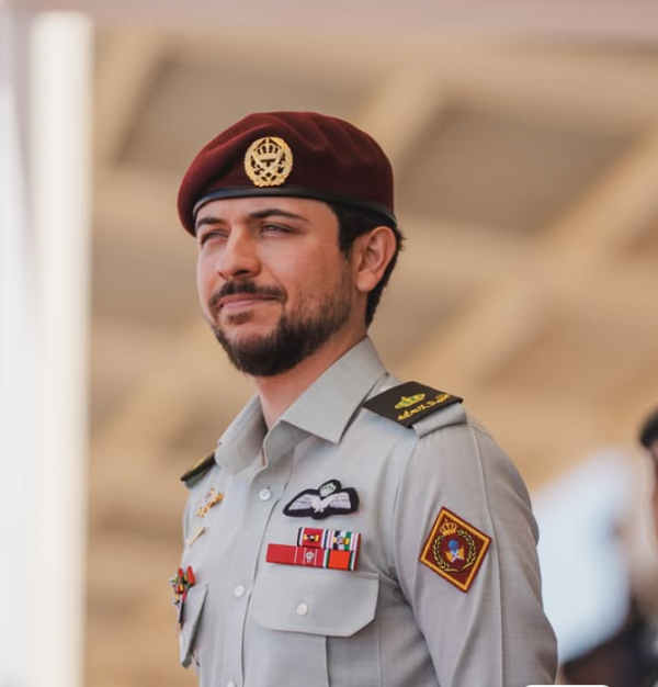ولي العهد مهنئاً بالأضحى: عيدكم مبارك .. كل عام وأنتم بخير