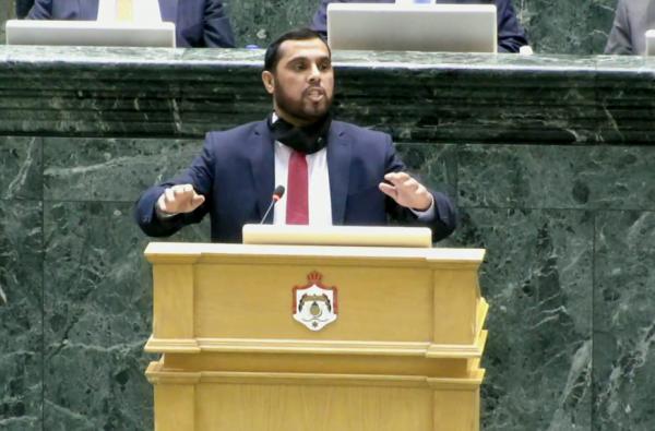 النائب المشاقبة للأردنيين: استخدموا طائراتكم .. !