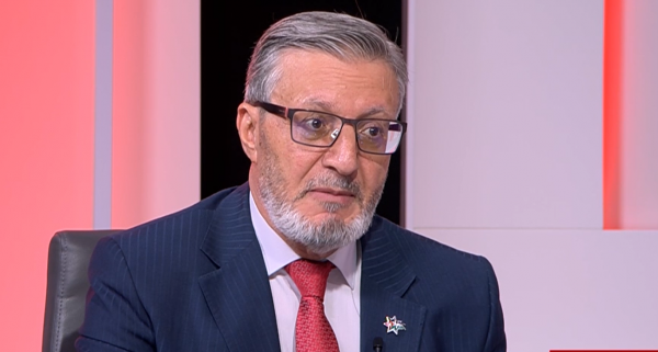 حجازين: زيادة الـ 30 دينار ستضاف لبند غلاء المعيشة وليس الراتب الأساسي
