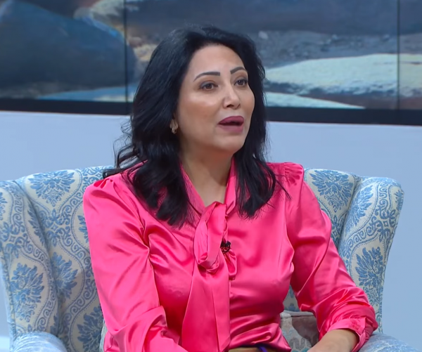 الفنانة العدوان تُحقق حضوراً لافتاً في مزاد أوليمبيا بلندن ببيع لوحتين من أعمالها