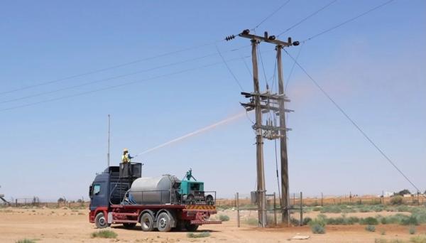 كهرباء إربد تبدأ حملة لغسل عوازل شبكاتها في محافظات الشمال