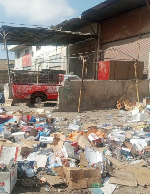 إربد .. أصحاب محلات مدينة الشاحنات يناشدون بنقل سوق الجمعة