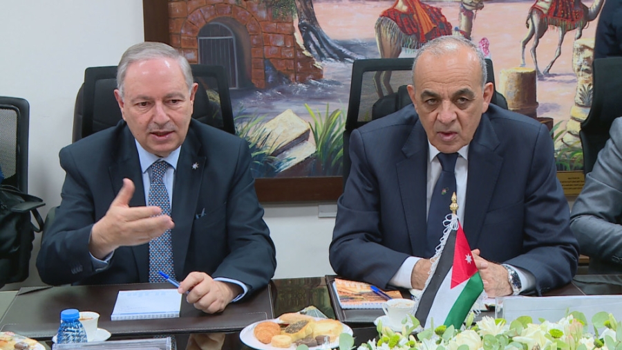 بحث سبل تعزيز التعاون السياحي بين الأردن وفلسطين