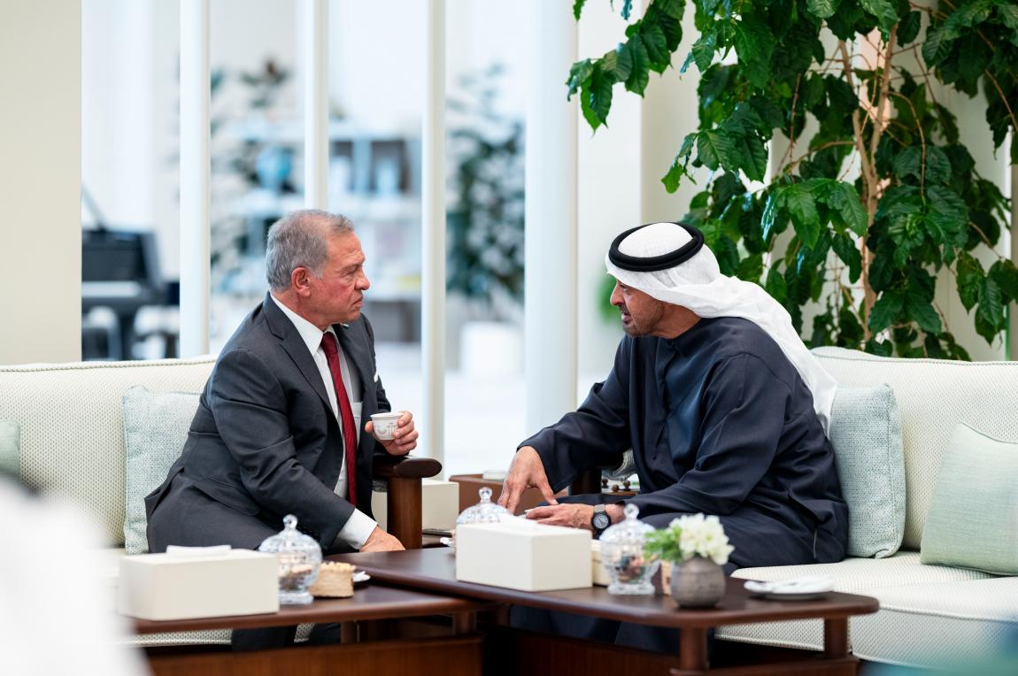 الملك والرئيس الإمارات يعقدان مباحثات في أبو ظبي