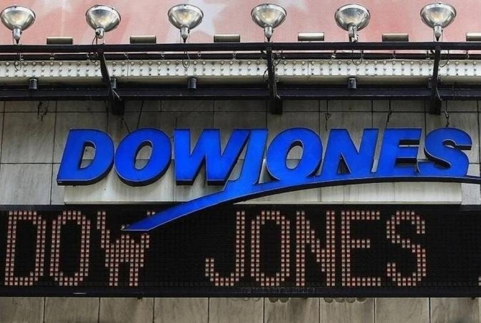 انخفاض مؤشر داو جونز الأميركي أكثر من 600 نقطة