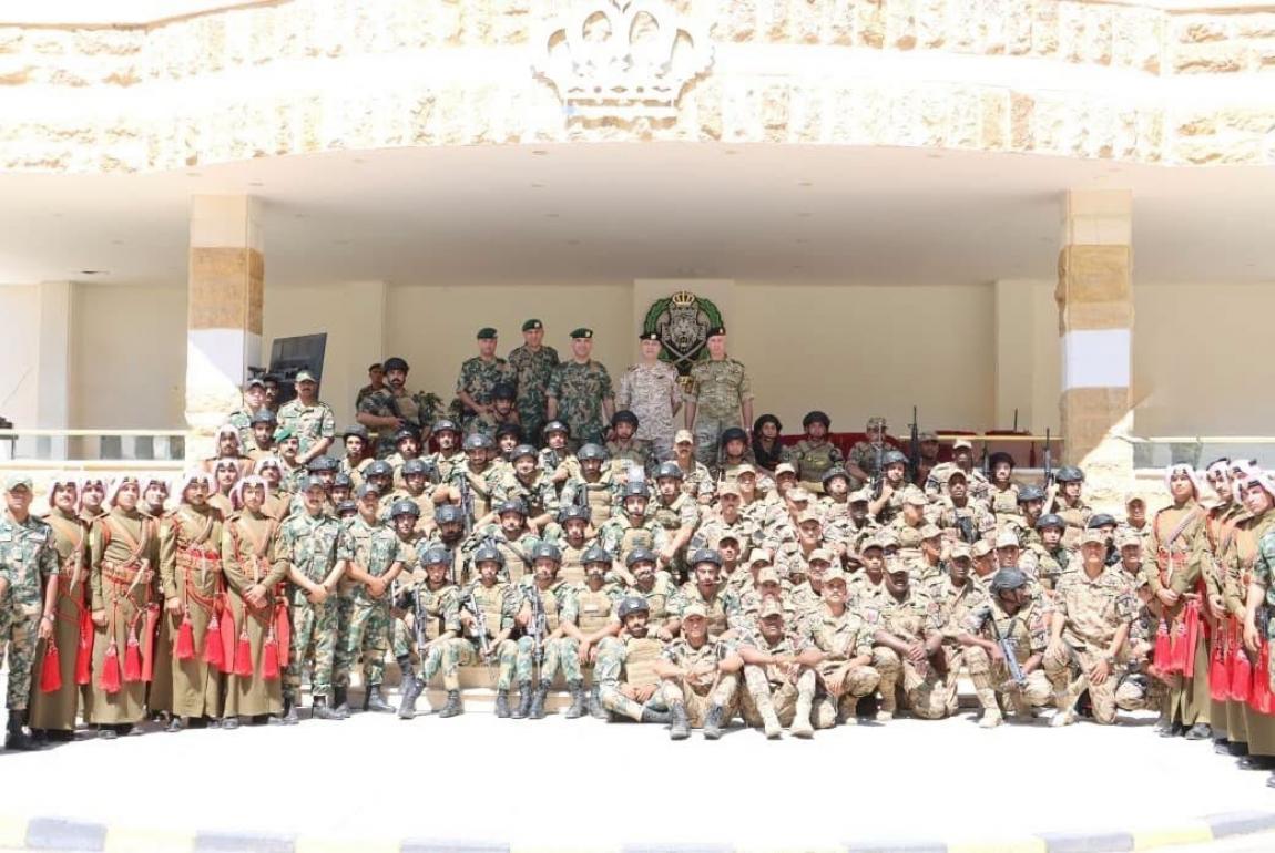 تخريج عدد من الدورات في مدرسة تدريب الحرس الملكي الخاص