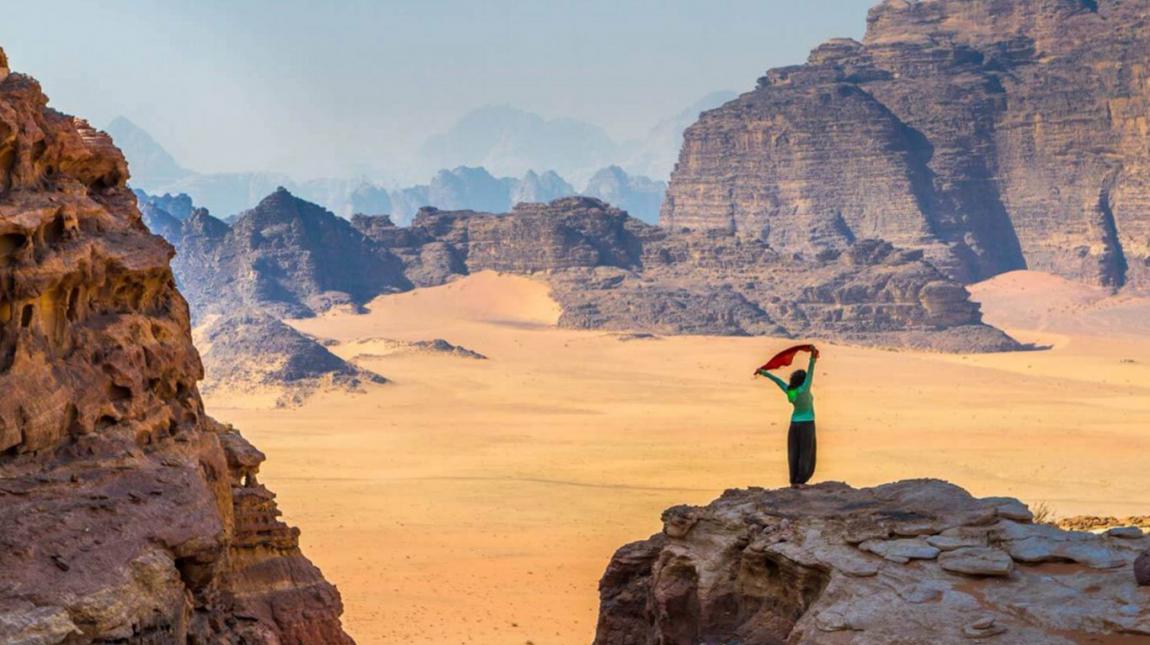 ارتفاع الدخل السياحي إلى 5 مليارات و557.6 مليون دولار في 8 اشهر