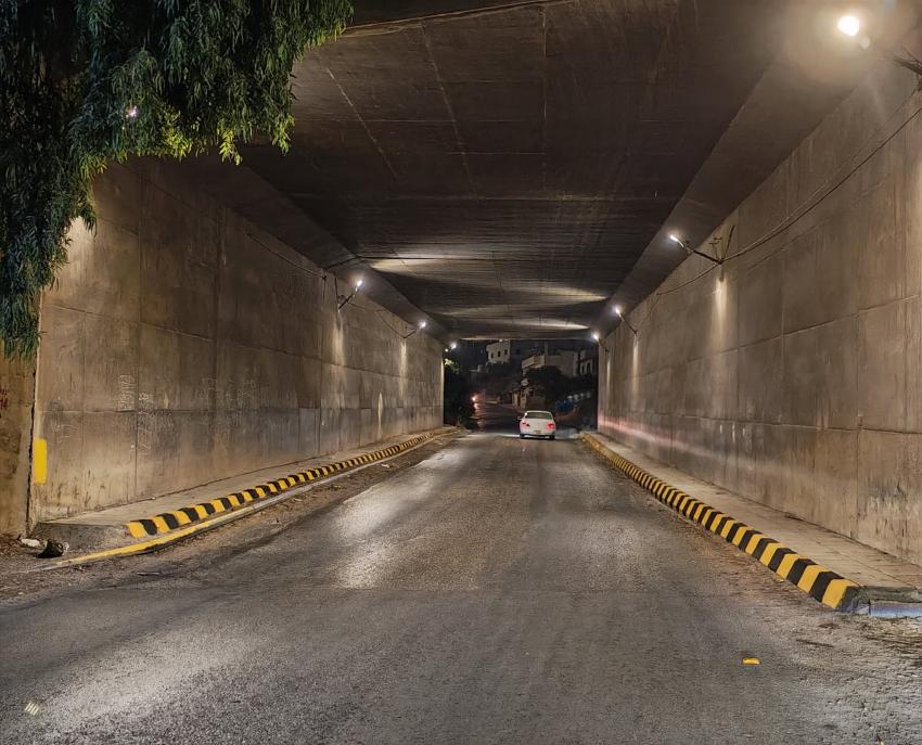 بلدية جرش تعيد تأهيل نفق النبي هود وترفع مستوى السلامة المرورية