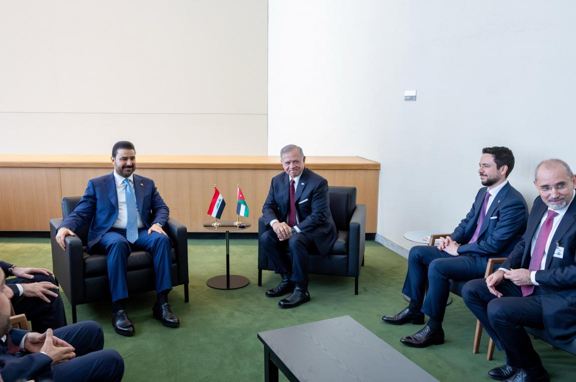 الملك يؤكد للزيدي الحرص على تعميق التعاون في مجالات الطاقة والاقتصاد