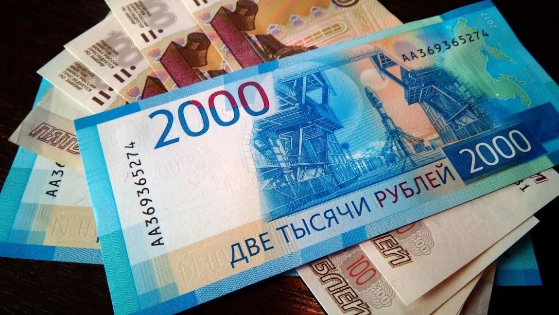 روسيا: خفض سعر العملات الرئيسية أمام الروبل