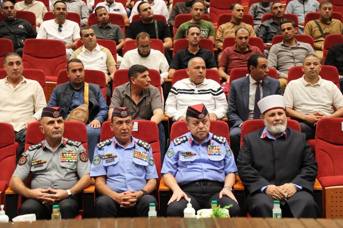 مديرية الأمن تسيّر بعثتها الأولى إلى الديار المقدسة لأداء مناسك العمرة