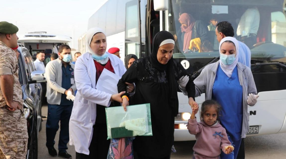 الجيش: إجلاء 20 طفلاً غزياً لاستكمال علاجهم في المستشفيات الأردنية