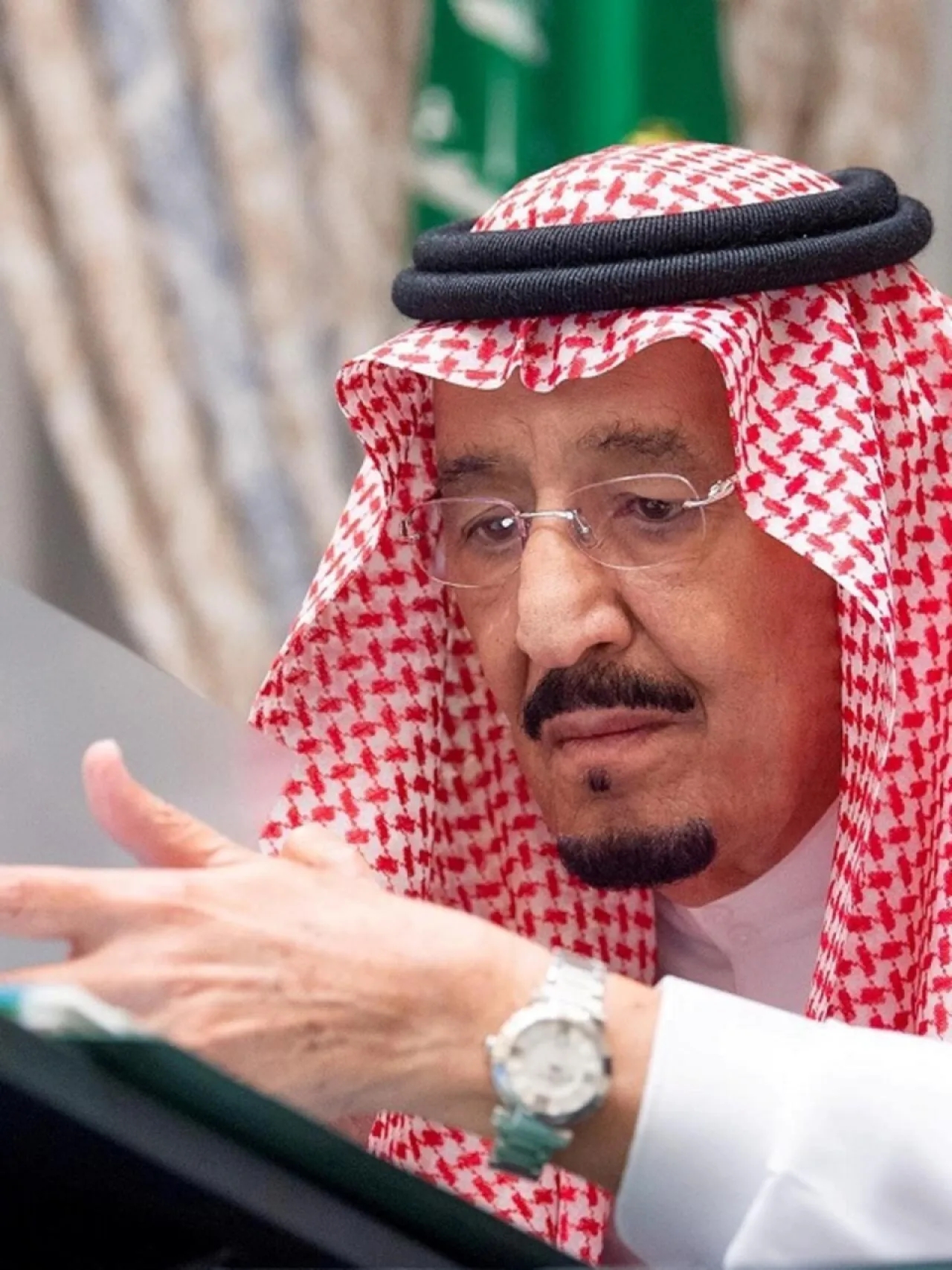 أمر ملكي بصرف 500 ريال ورفع الحد الأدنى للأجور بالسعودية