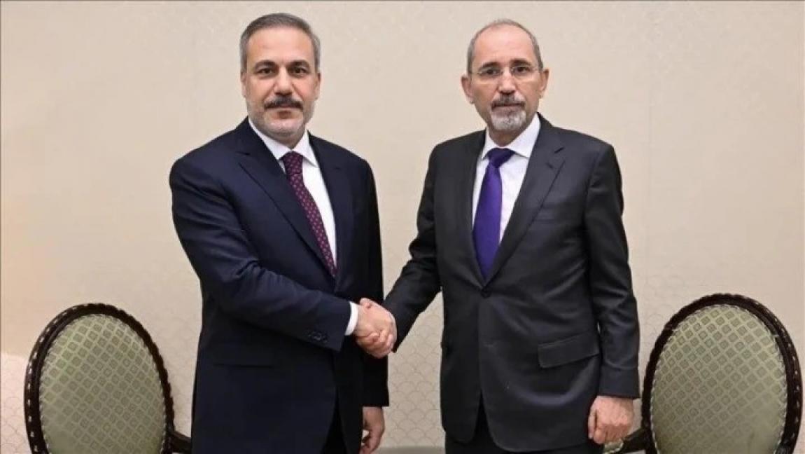 الصفدي وفيدان يبحثان التطورات في الأراضي الفلسطينية والمنطقة