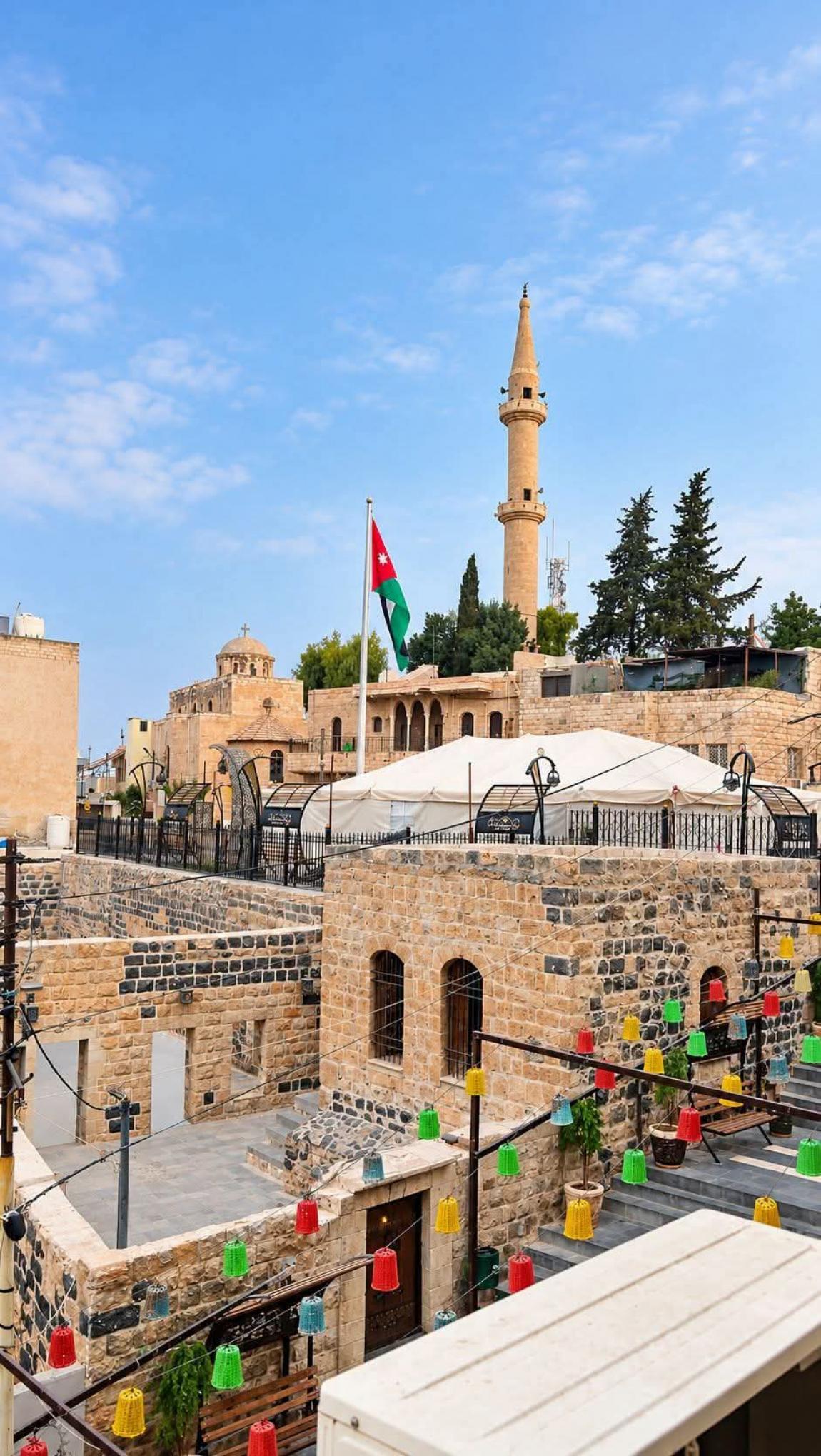 على تل إربد .. المسجد والكنيسة شاهدان على قيم المواطنة والأخوّة والتكاتف الأردني